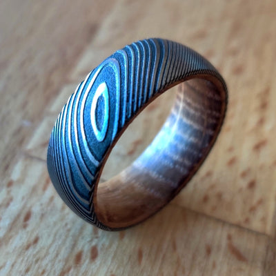 The Murakami | Damascus and Whiskey Barrel Wedding Ring | Thorum