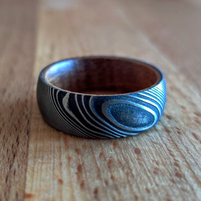 The Murakami | Damascus and Whiskey Barrel Wedding Ring | Thorum