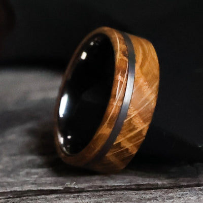 The Oakhead | Whiskey barrel Wedding Ring from Thorum