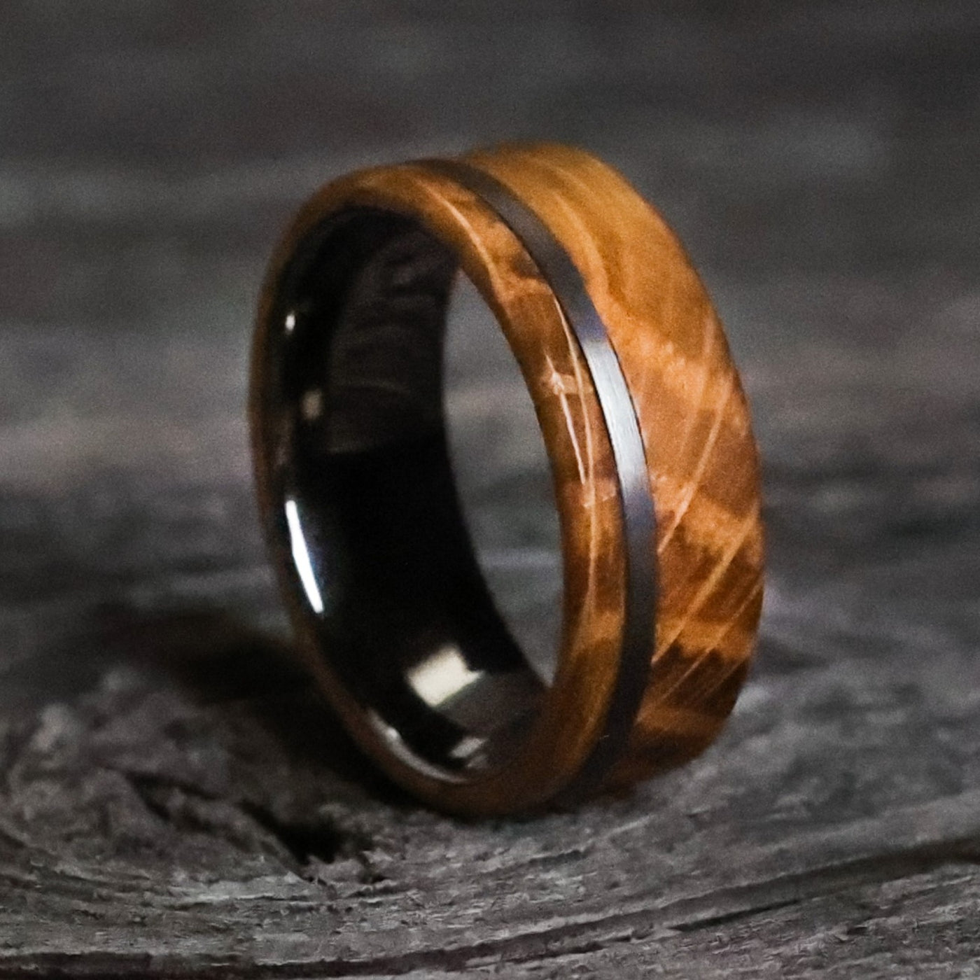 The Oakhead | Whiskey barrel Wedding Ring from Thorum