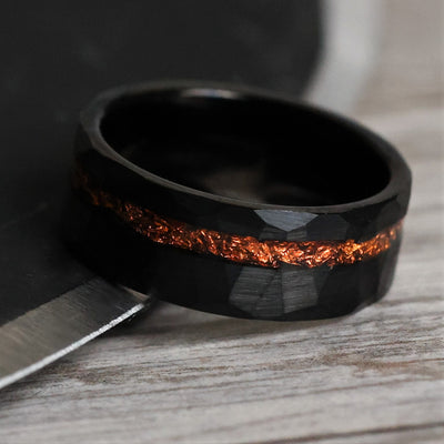 The Städ | Forged Tungsten Carbide Wedding Band | Thorum