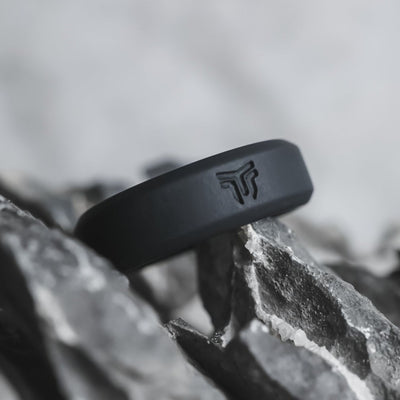 The Wanderer | Women's 6mm Silicone Wedding Ring | Thorum
