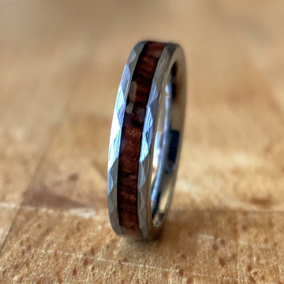 The Zeus 4mm | Hammered Tungsten Ironwood Ring | Thorum