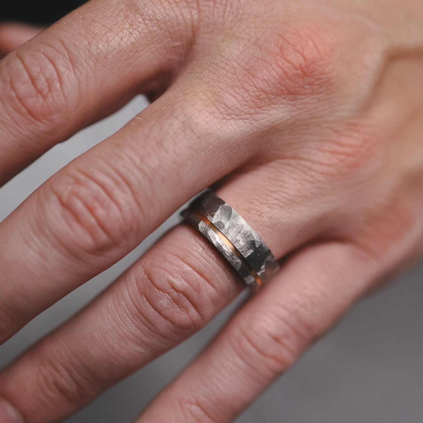 The Templar - Men's Hammered Titanium and Rose Gold Wedding Ring - Thorum