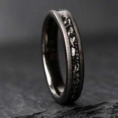 Black Meteorite | Women's Meteorite Ring | Thorum